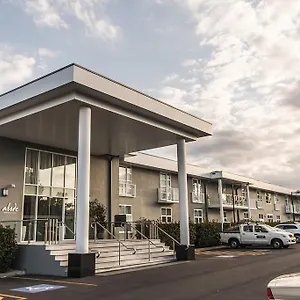 4* Hotel Abode Narrabundah